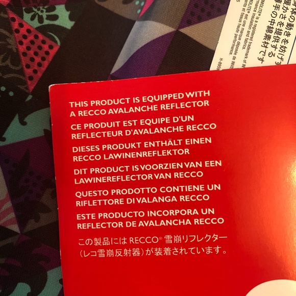 NWT Powder room ladies winter jacket. - Picture 10 of 11